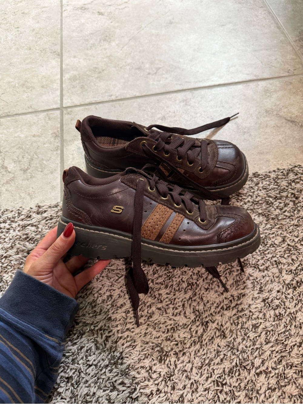 Vintage chunky brown Skechers